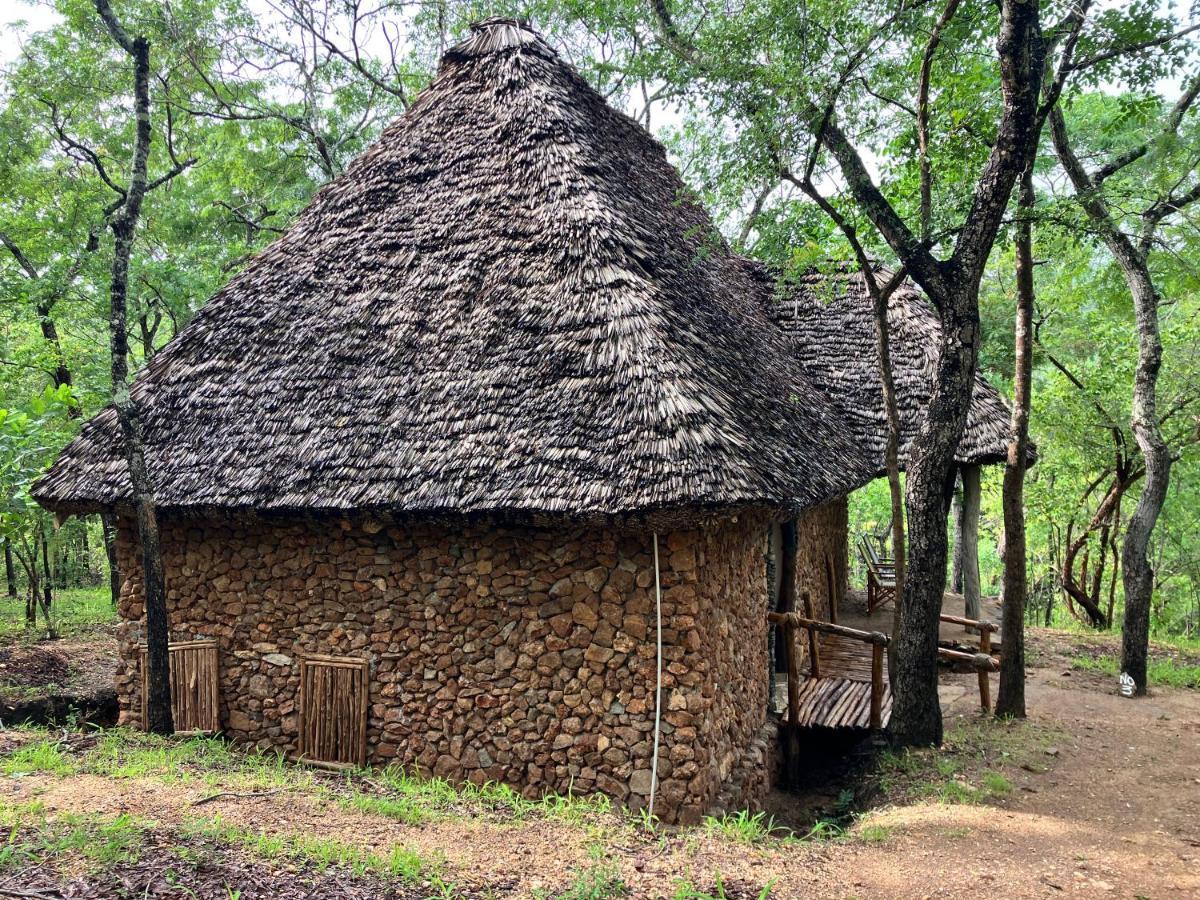فندق Lemara Eco Camp Kisaki المظهر الخارجي الصورة
